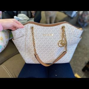 Michael Kors purse